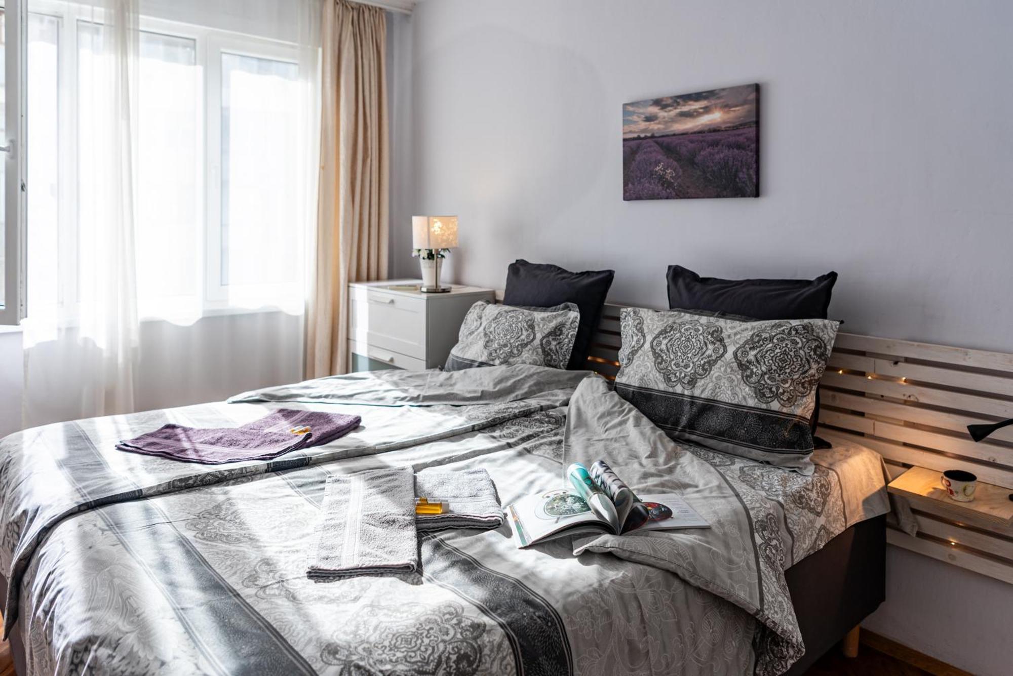 Photo Art Apartment Burgas Exterior photo