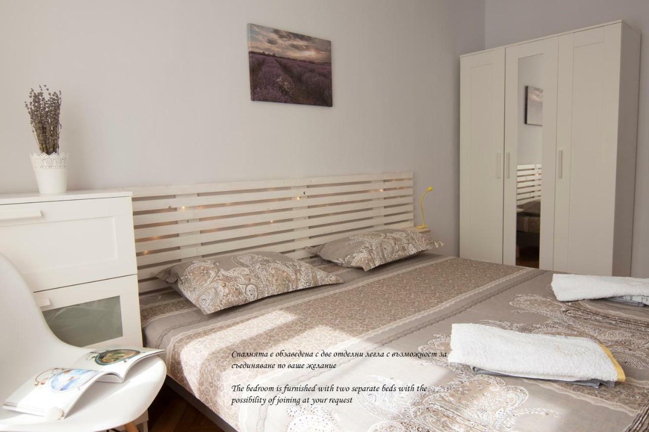 Photo Art Apartment Burgas Exterior photo